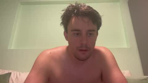 Snapshot of linuseuro93 chatting on 07.27.26 linuseuro93 online show from 07.27.26