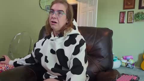 Linzy19 online show from 11.07.25