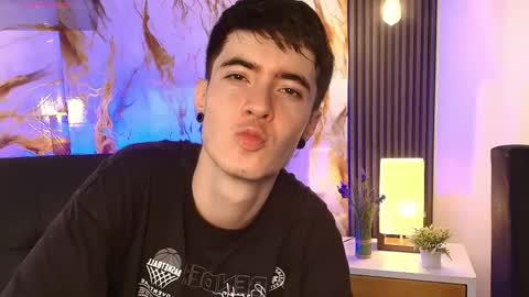 Snapshot of lio_____ chatting on 05.04.26 Lio online show from 05.04.26
