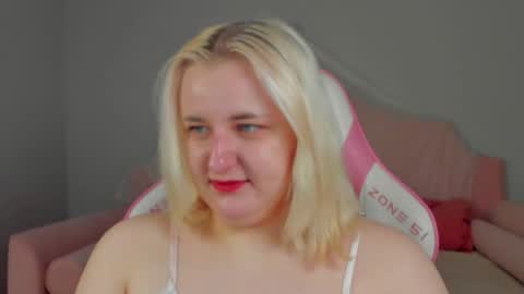 LioraArdyn online show from 04.06.26