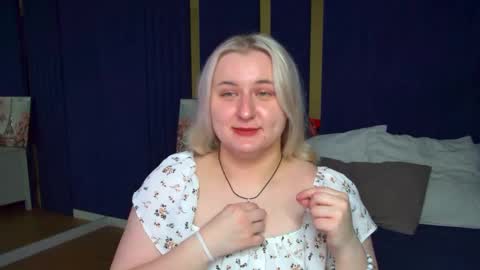 LioraArdyn online show from 04.13.26