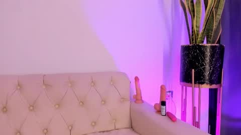 Snapshot of liorah_wolf chatting on 02.12.26 Liorah wolf online show from 02.12.26