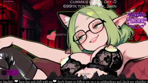 Snapshot of liorasublime chatting on 06.07.26 im Liora uwu online show from 06.07.26