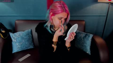 Snapshot of lirabelles chatting on 01.14.26 hello Ill be waiting for you during these hours tue 10am-5pm wed 3am-5pm thu 3am-5pm fri 3am-10am sat 10am-5pm sun 3am-1GMT online show from 01.14.26