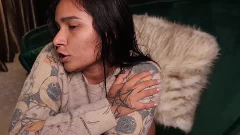 Lire online show from 12.21.24