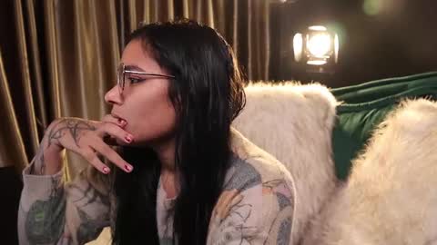 Lire online show from 02.06.25