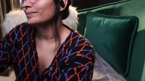 Lire online show from 02.10.25