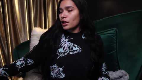 Lire online show from 02.17.25