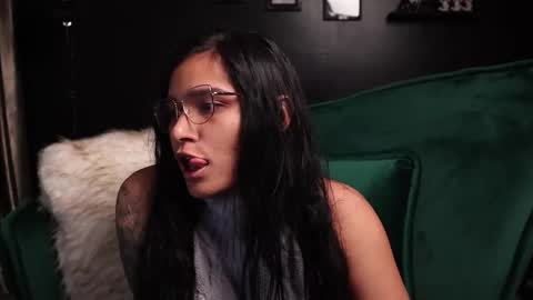 Lire online show from 03.03.25