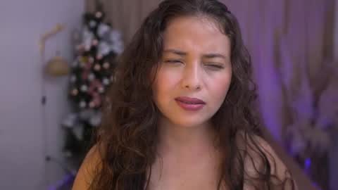 Lily see u on december 2 online show from 12.16.25