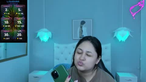 Lisa online show from 12.04.25