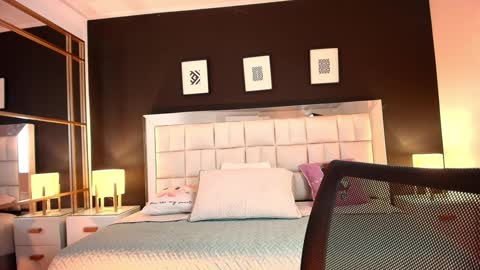 Lisa online show from 02.13.25