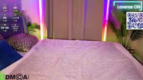 Snapshot of lisa_rabbit chatting on 07.17.26 lisa_rabbit online show from 07.17.26