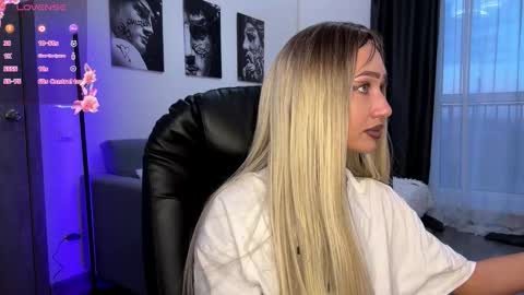 Lisa online show from 10.25.25