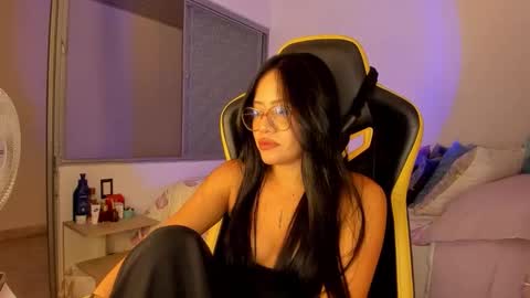 Lisa Thompson online show from 11.23.25