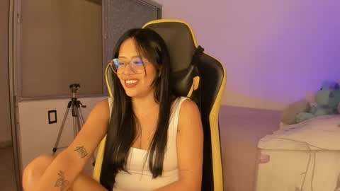 Lisa Thompson online show from 12.02.25