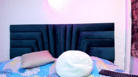 Snapshot of lisa_white_ chatting on 02.05.25 lisa white online show from 02.05.25