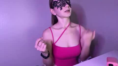 Lisa online show from 09.18.25