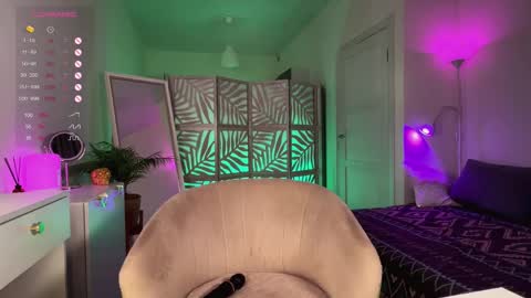 Lisa  online show from 11.19.25