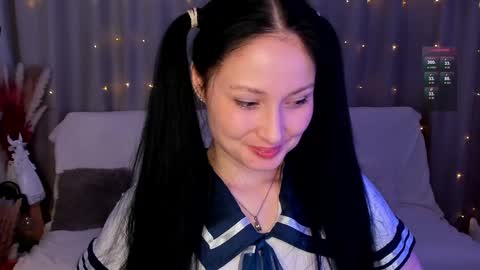 Snapshot of lisamooore chatting on 01.15.25 Lisa Moore online show from 01.15.25