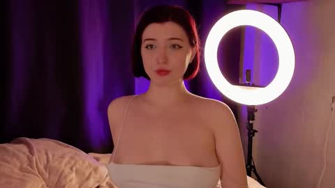 LisaVamp online show from 10.29.25