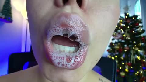 Snapshot of lisbet_21x chatting on 12.10.24 Lisbet online show from 12.10.24