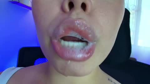 Snapshot of lisbet_21x chatting on 01.27.25 Lisbet online show from 01.27.25