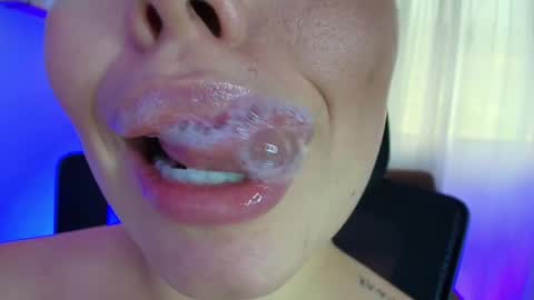 Snapshot of lisbet_21x chatting on 02.14.25 Lisbet online show from 02.14.25