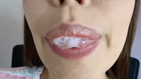 Snapshot of lisbet_21x chatting on 09.20.25 Lisbet online show from 09.20.25