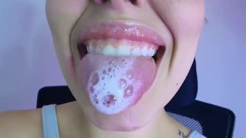 Snapshot of lisbet_21x chatting on 11.13.25 Lisbet online show from 11.13.25