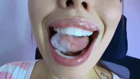 Snapshot of lisbet_21x chatting on 12.19.25 Lisbet online show from 12.19.25