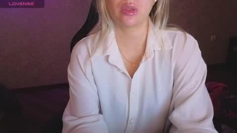 Anna online show from 05.27.26