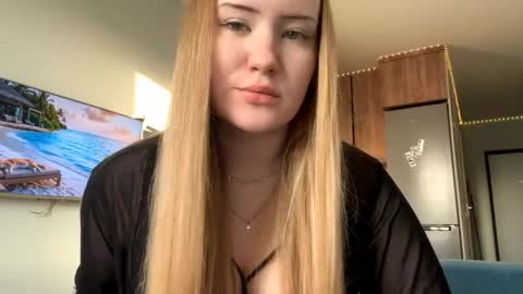 Snapshot of lisi_kiss_ chatting on 05.19.26 Aurora online show from 05.19.26