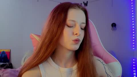 Snapshot of lisiasweet chatting on 02.11.26 Lika online show from 02.11.26