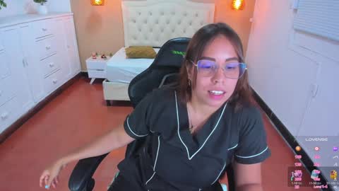 L I S S A  online show from 01.23.25