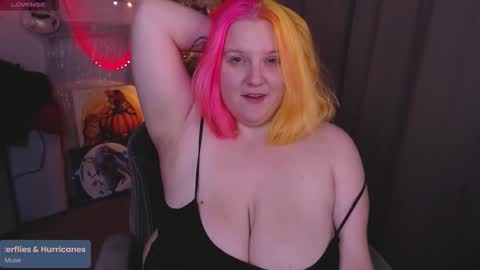 Snapshot of lissamuff chatting on 11.09.25 Lissa online show from 11.09.25