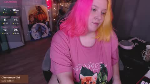 Snapshot of lissamuff chatting on 11.20.25 Lissa online show from 11.20.25