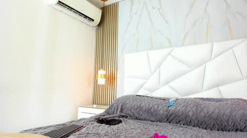 Lisseth Long  online show from 02.08.25