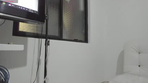 Lis  online show from 01.24.25