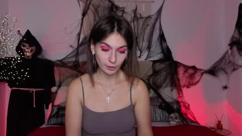 lit1le_mia online show from 10.28.25