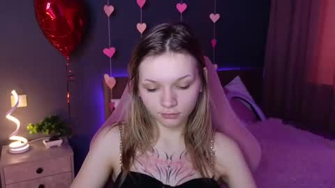 Lena online show from 02.18.25