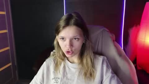 Lena online show from 09.28.25