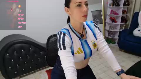 LITA a sexy milf online show from 06.16.26