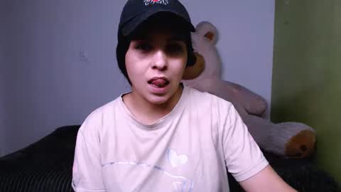 Snapshot of little__samantha_ chatting on 06.14.26 Samantha. online show from 06.14.26