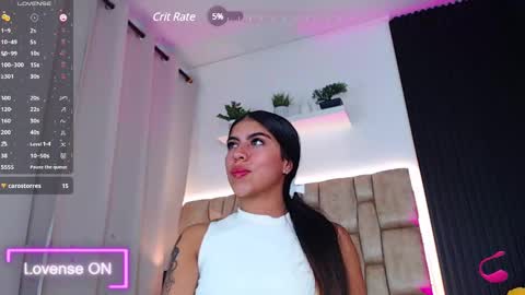 Sophie ---- connected from 1400 to 2100 Colombia time online show from 02.08.25