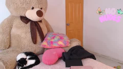 TU ANGELITO online show from 02.04.26