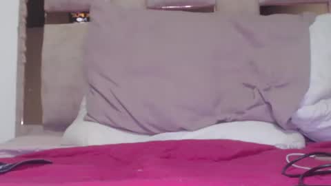 Snapshot of little_aphrodite2 chatting on 03.24.26 Aliciaparaisss online show from 03.24.26