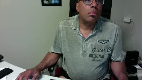 Snapshot of little_buddha chatting on 05.25.26 Pure Black Power online show from 05.25.26