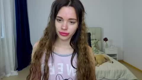 Snapshot of little_cuti1e chatting on 06.16.26 Kathrine online show from 06.16.26