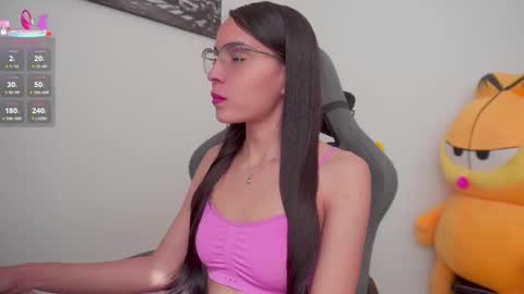 Help me reach 100 likes online show from 09.17.25